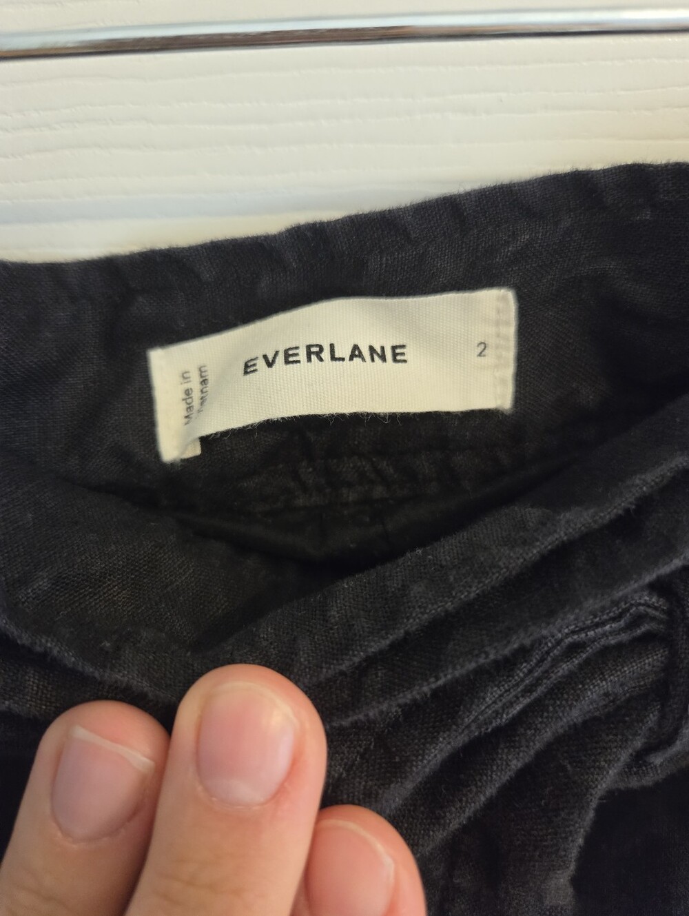 Everlane 100% Linen Wrap Midi Skirt — Size 2 - Picture 4 of 4